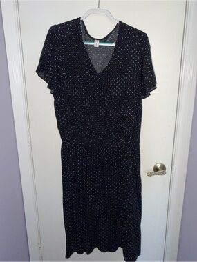 Old Navy Black Polka Dot V-Neck Midi Dress